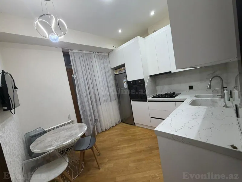 Kirayə verilir 3 otaqlı Mənzil Yeni tikili 130 m² Memar Əcəmi m. - şəkil 2