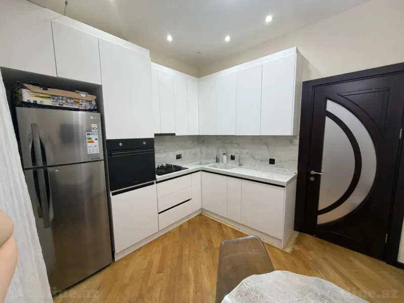 Kirayə verilir 3 otaqlı Mənzil Yeni tikili 130 m² Memar Əcəmi m. - şəkil 3