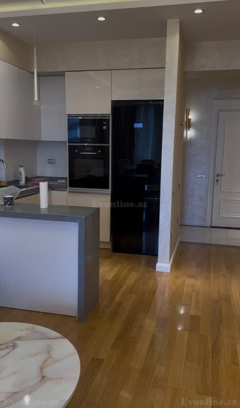 Kirayə verilir 3 otaqlı Mənzil Yeni tikili 105 m² Nərimanov r. - şəkil 2