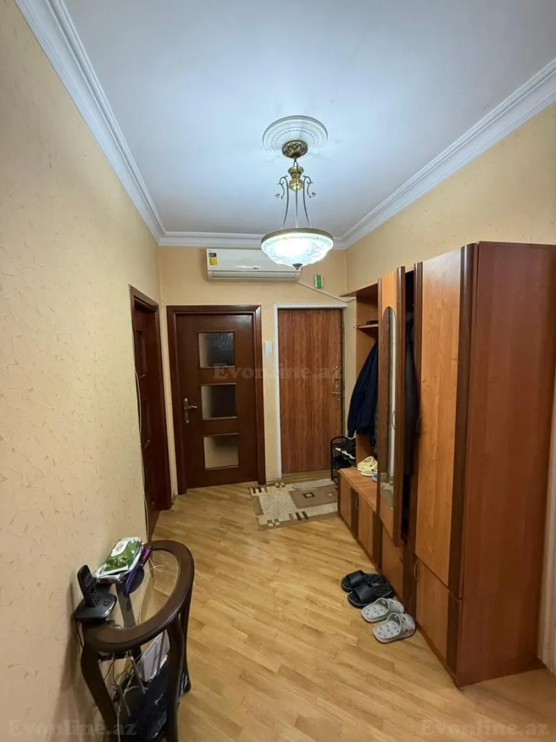 Satılır 4 otaqlı Mənzil Köhnə tikili 110 m² Əhmədli m. - şəkil 2