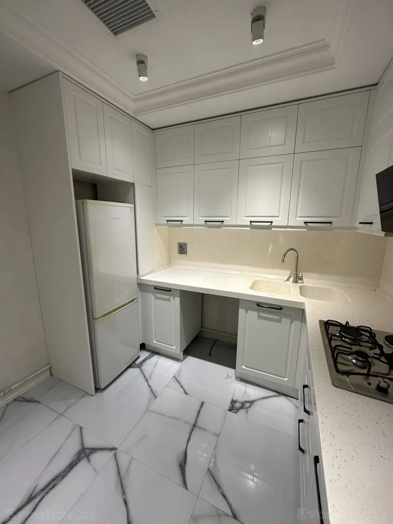 Kirayə verilir 3 otaqlı Mənzil Yeni tikili 96 m² Nəsimi m. - şəkil 4