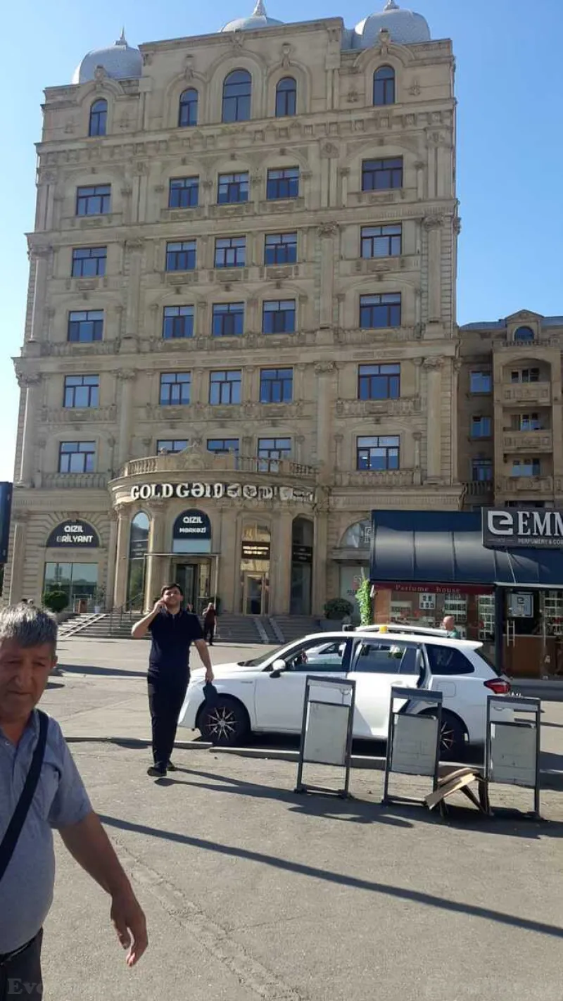 Satılır 2 otaqlı Mənzil Köhnə tikili 50 m² Gənclik m.