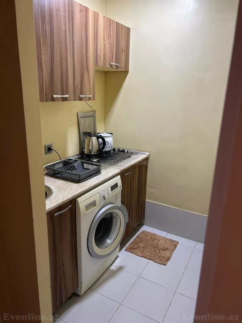 Satılır 1 otaqlı Mənzil Köhnə tikili 30 m² Gənclik m. - şəkil 2