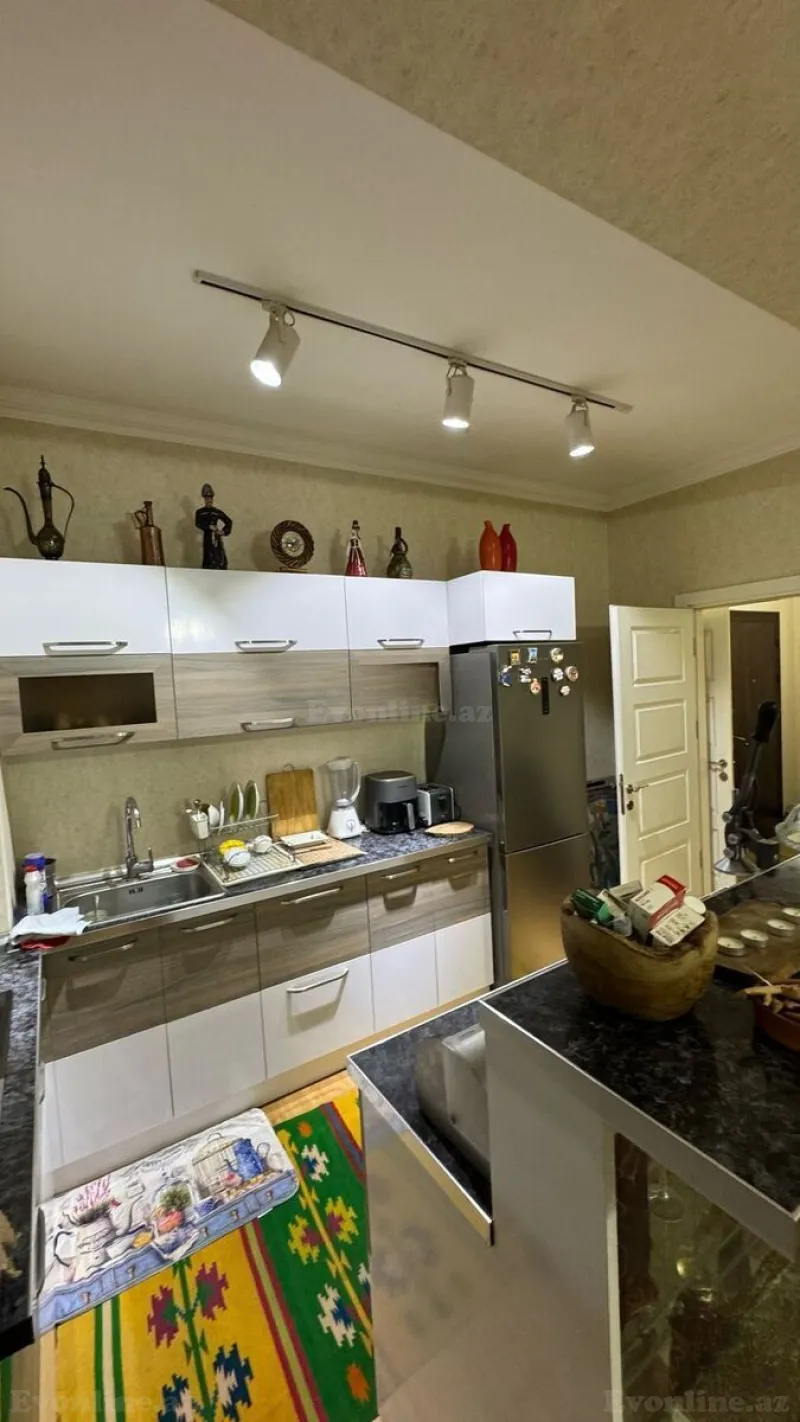 Kirayə verilir 2 otaqlı Mənzil Yeni tikili 60 m² İnşaatçılar m. - şəkil 6