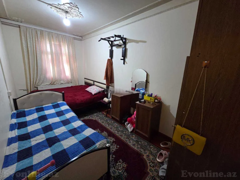 Kirayə verilir 2 otaqlı Mənzil Köhnə tikili 45 m² Memar Əcəmi m. - şəkil 2