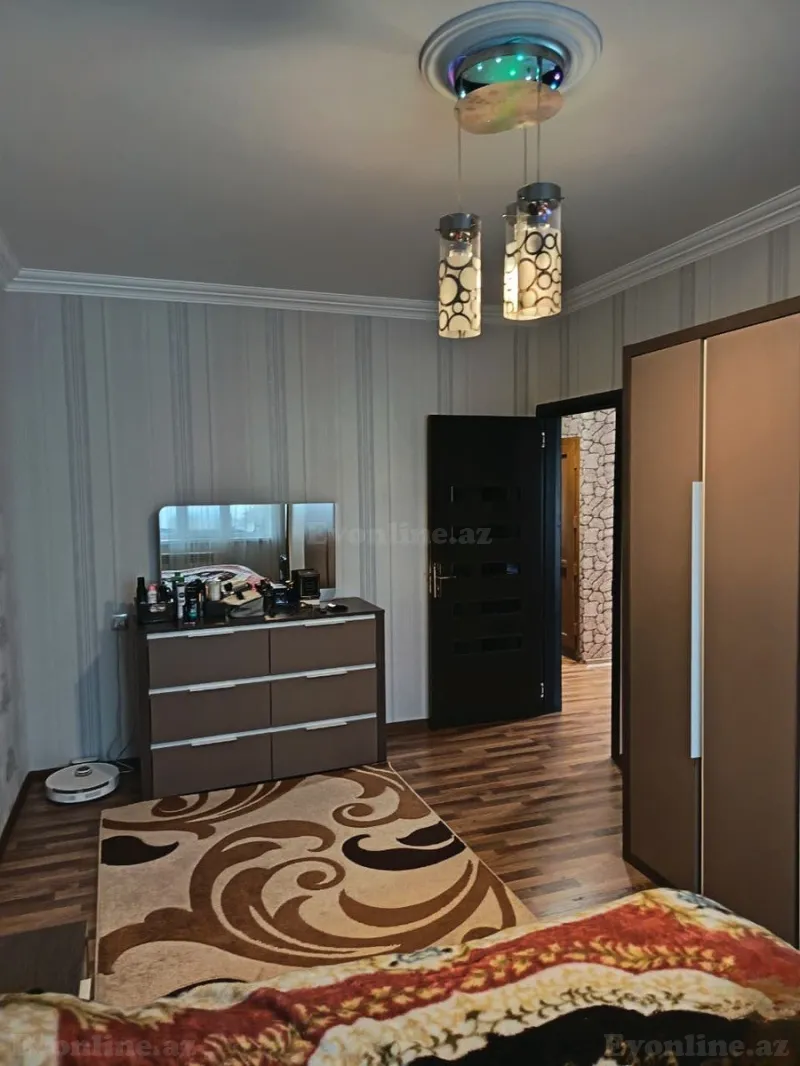 Satılır 3 otaqlı Mənzil Köhnə tikili 100 m² Neftçilər m. - şəkil 6