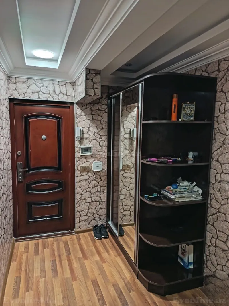 Satılır 3 otaqlı Mənzil Köhnə tikili 100 m² Neftçilər m. - şəkil 16