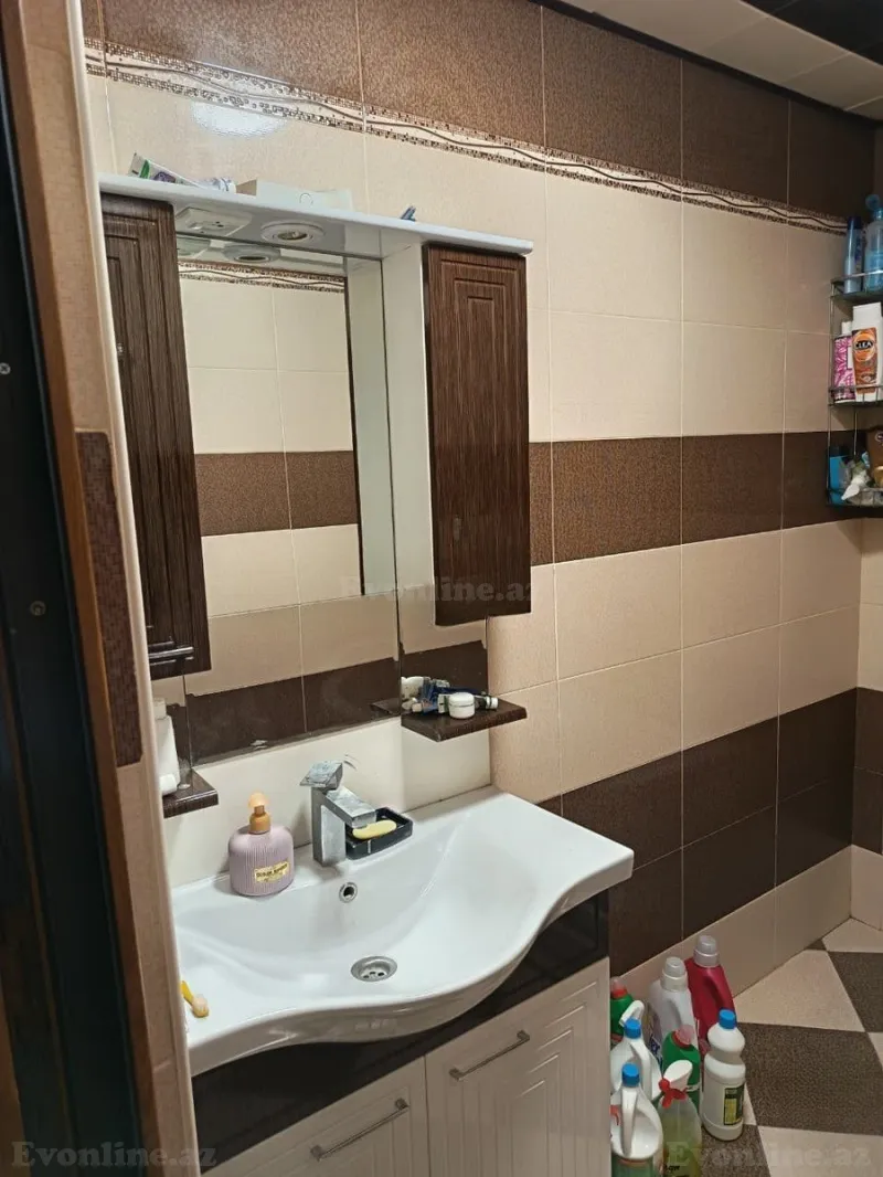Satılır 3 otaqlı Mənzil Köhnə tikili 100 m² Neftçilər m. - şəkil 18