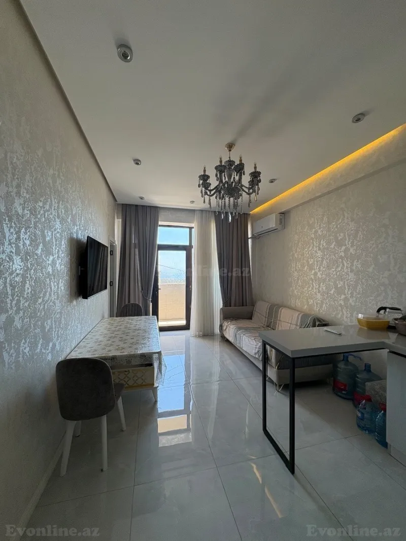 3 otaqlı Mənzil 117 m² 28 May m. Kirayə verilir