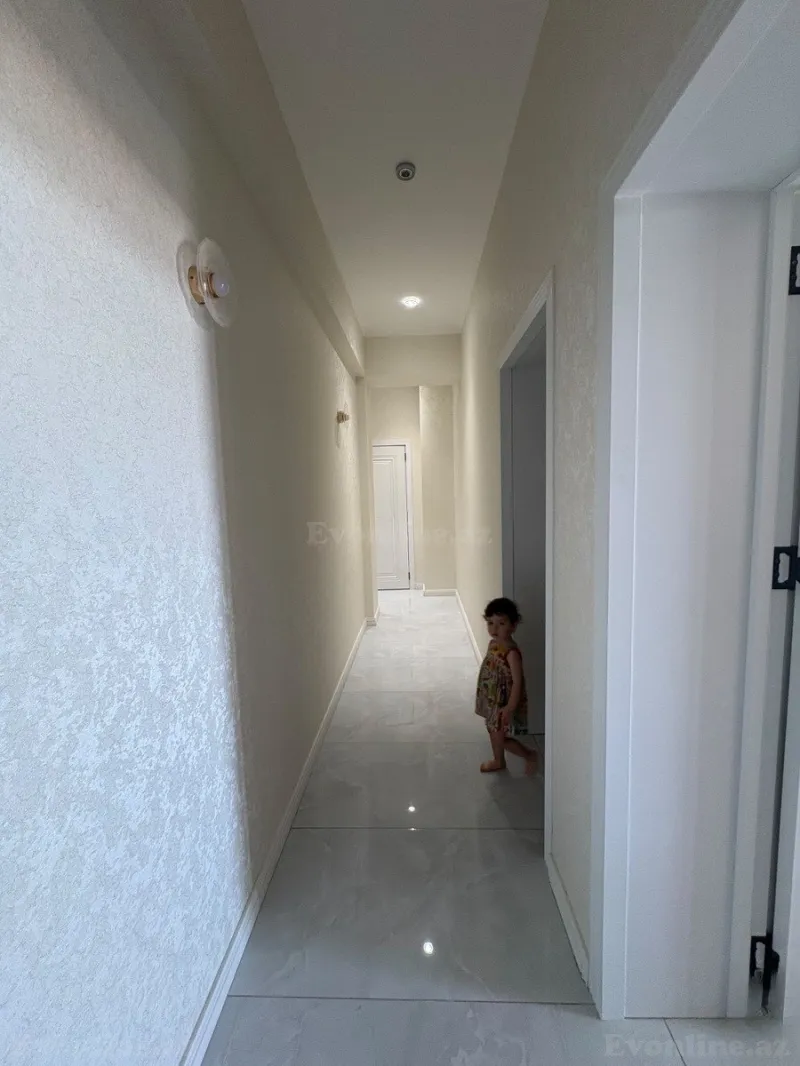 Kirayə verilir 3 otaqlı Mənzil Yeni tikili 117 m² 28 May m. - şəkil 14