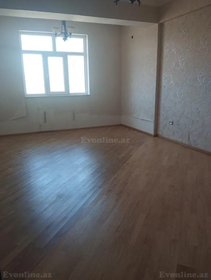 3 otaqlı Mənzil 92 m² Xətai r. Satılır
