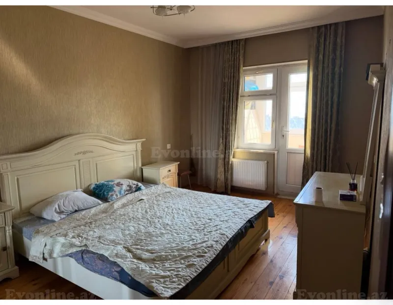 Kirayə verilir 4 otaqlı Mənzil Köhnə tikili 140 m² Xalqlar Dostluğu m. - şəkil 3