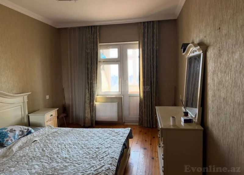 Kirayə verilir 4 otaqlı Mənzil Köhnə tikili 140 m² Xalqlar Dostluğu m. - şəkil 4