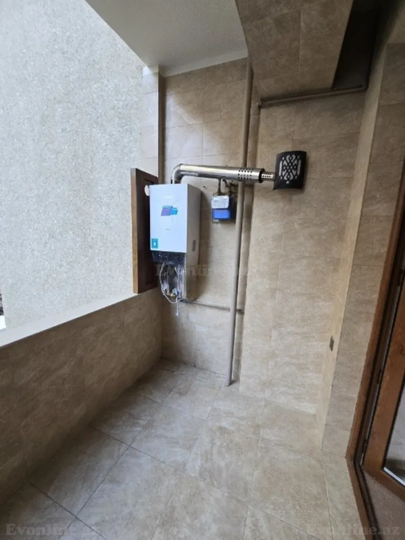 Kirayə verilir 4 otaqlı Mənzil Yeni tikili 200 m² İnşaatçılar m. - şəkil 16