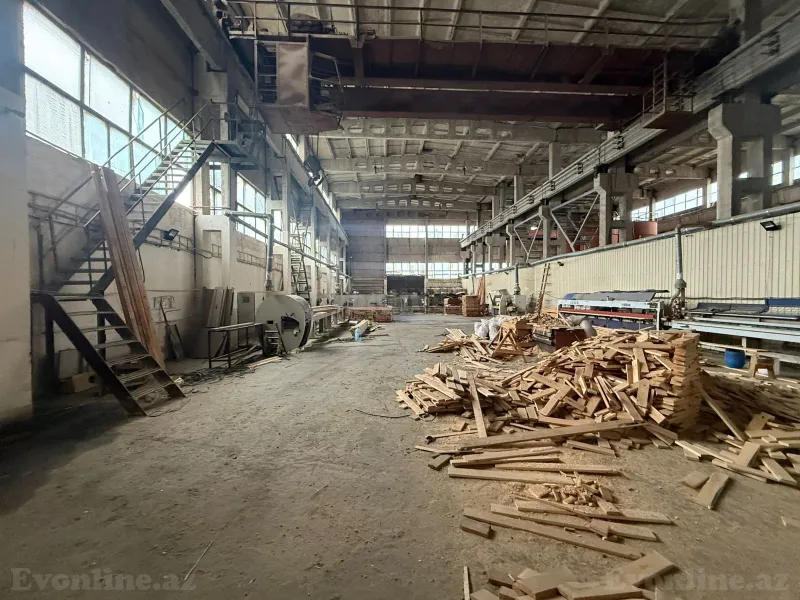 Obyekt 2200 m² Xətai r. Satılır