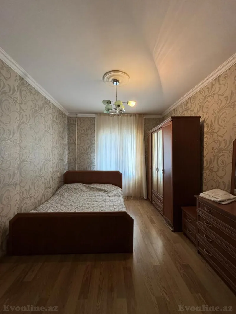 Satılır 2 otaqlı Mənzil Köhnə tikili 65 m² Binəqədi r. - şəkil 4
