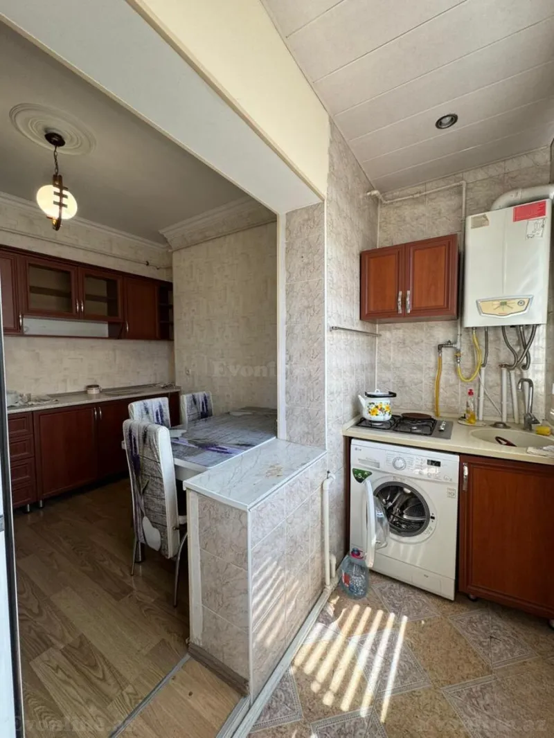 Satılır 2 otaqlı Mənzil Köhnə tikili 65 m² Binəqədi r. - şəkil 9