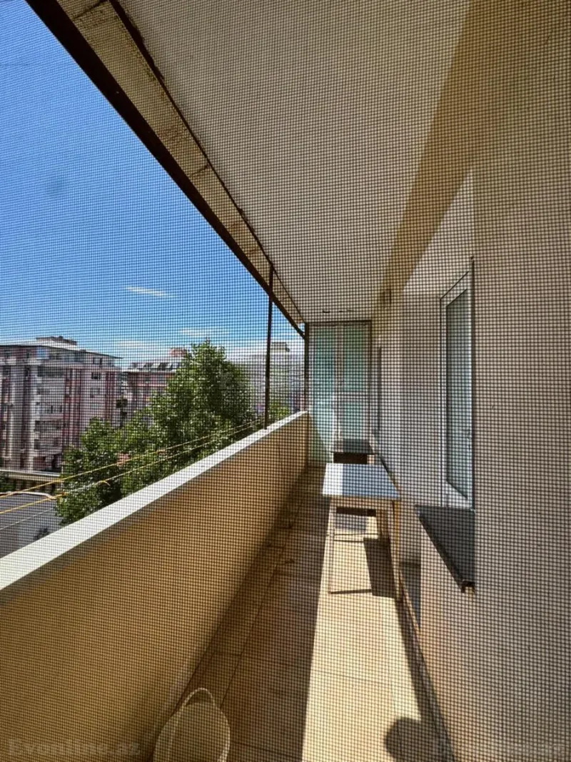 Satılır 2 otaqlı Mənzil Köhnə tikili 65 m² Binəqədi r. - şəkil 13