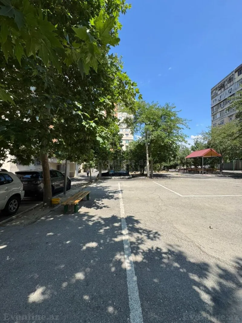 Satılır 2 otaqlı Mənzil Köhnə tikili 65 m² Binəqədi r. - şəkil 15