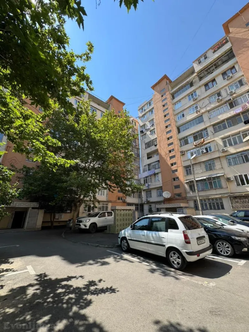 Satılır 2 otaqlı Mənzil Köhnə tikili 65 m² Binəqədi r. - şəkil 17