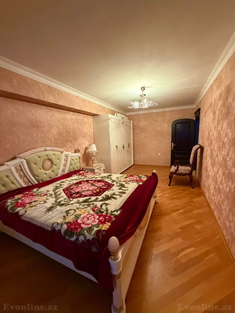 Satılır 3 otaqlı Mənzil Köhnə tikili 115 m² Yasamal r. - şəkil 4