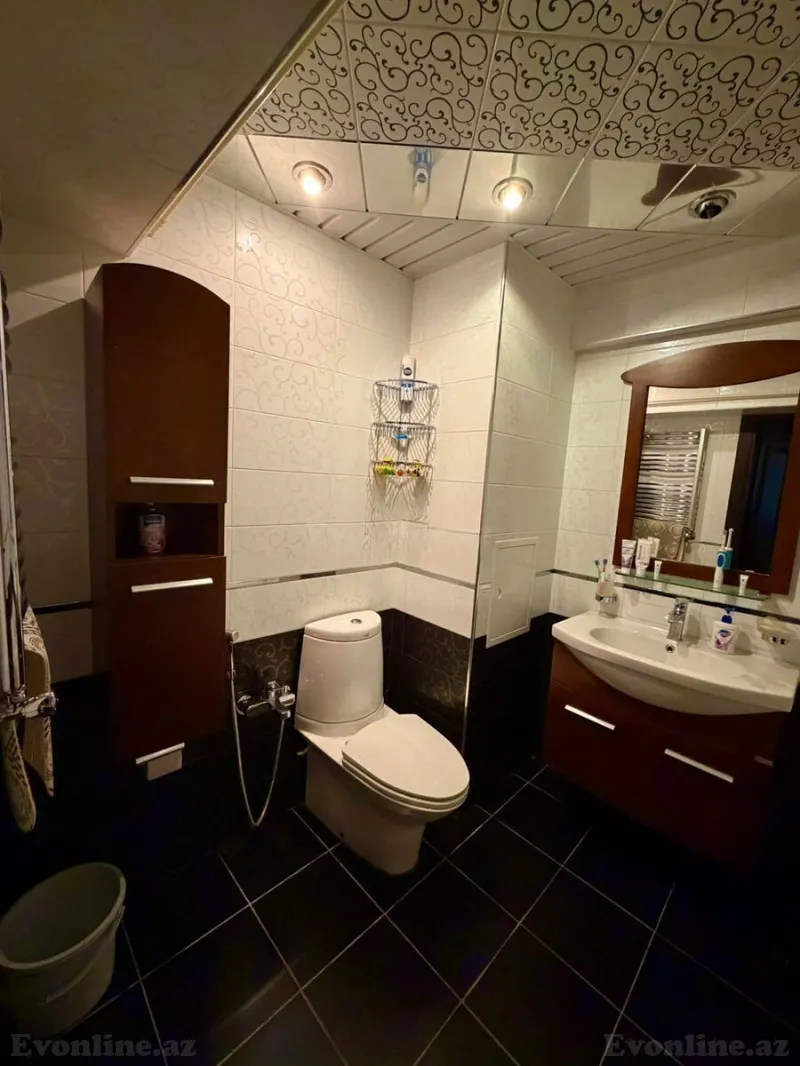 Satılır 3 otaqlı Mənzil Köhnə tikili 115 m² Yasamal r. - şəkil 16