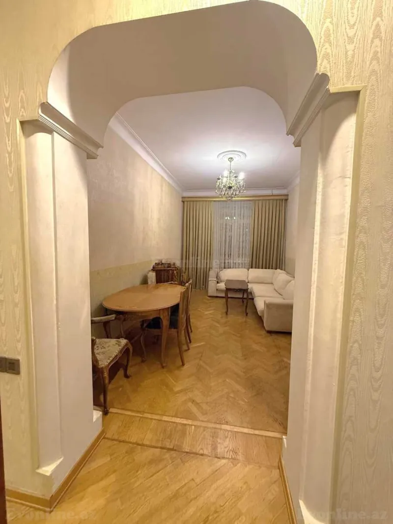 Kirayə verilir 3 otaqlı Mənzil Köhnə tikili 73 m² Nərimanov r. - şəkil 2