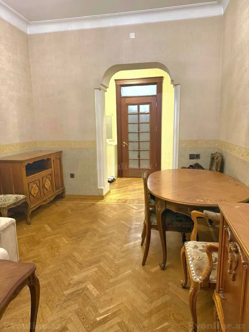 Kirayə verilir 3 otaqlı Mənzil Köhnə tikili 73 m² Nərimanov r. - şəkil 3