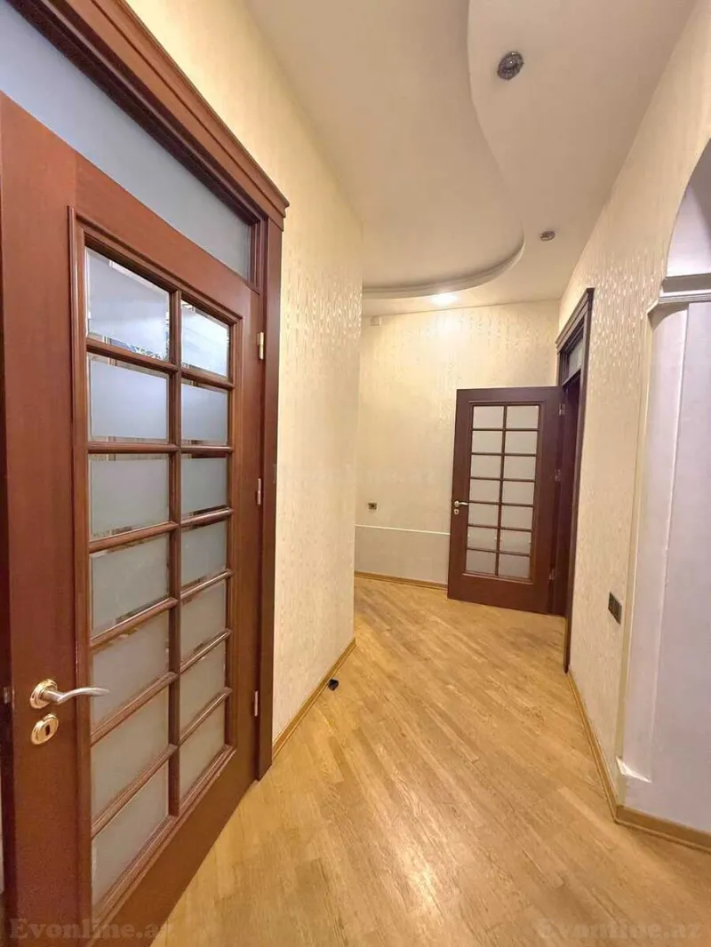 Kirayə verilir 3 otaqlı Mənzil Köhnə tikili 73 m² Nərimanov r. - şəkil 14