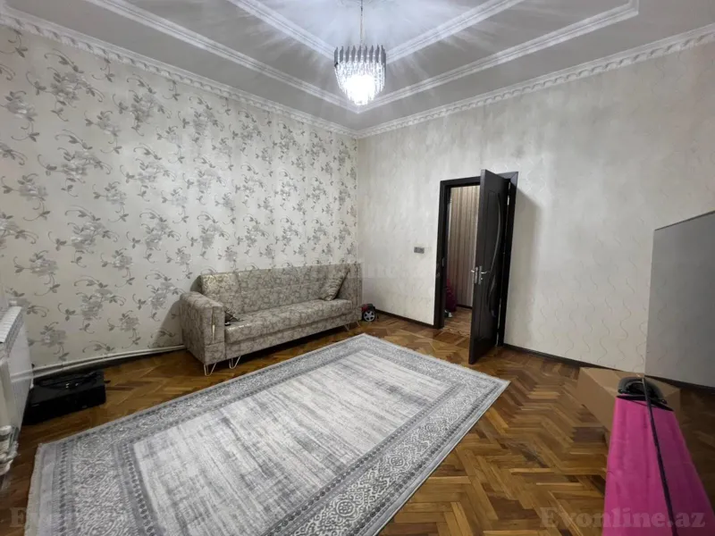 2 otaqlı Mənzil 75 m² Xətai r. Satılır