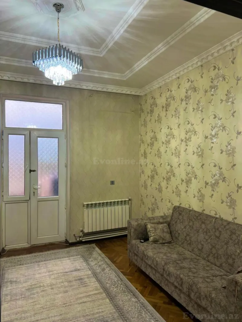 Satılır 2 otaqlı Mənzil Köhnə tikili 75 m² Xətai r. - şəkil 2