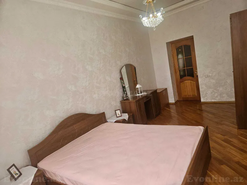 Satılır 2 otaqlı Mənzil Köhnə tikili 60 m² Nizami m. - şəkil 3