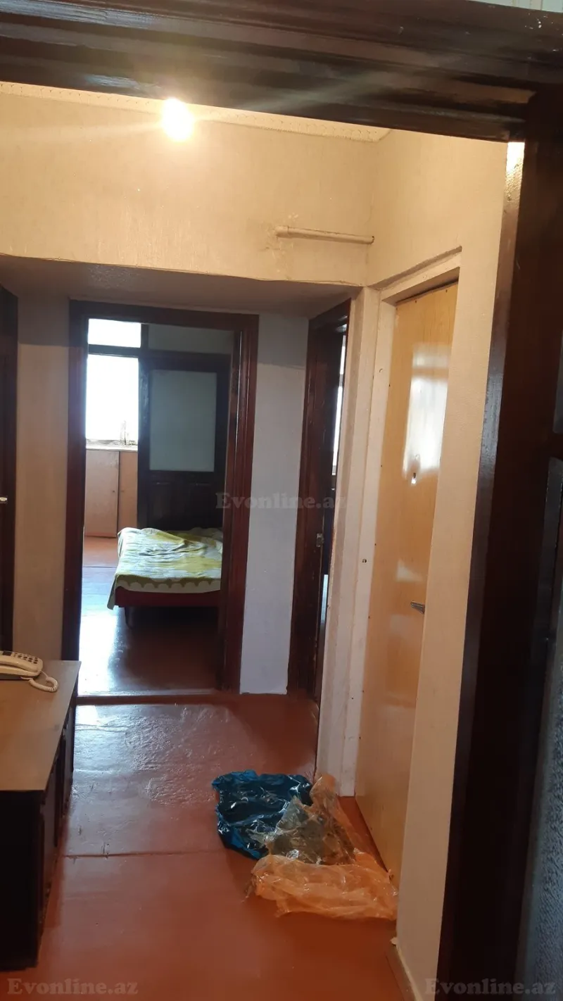 Satılır 2 otaqlı Mənzil Köhnə tikili 53 m² Binəqədi r. - şəkil 2