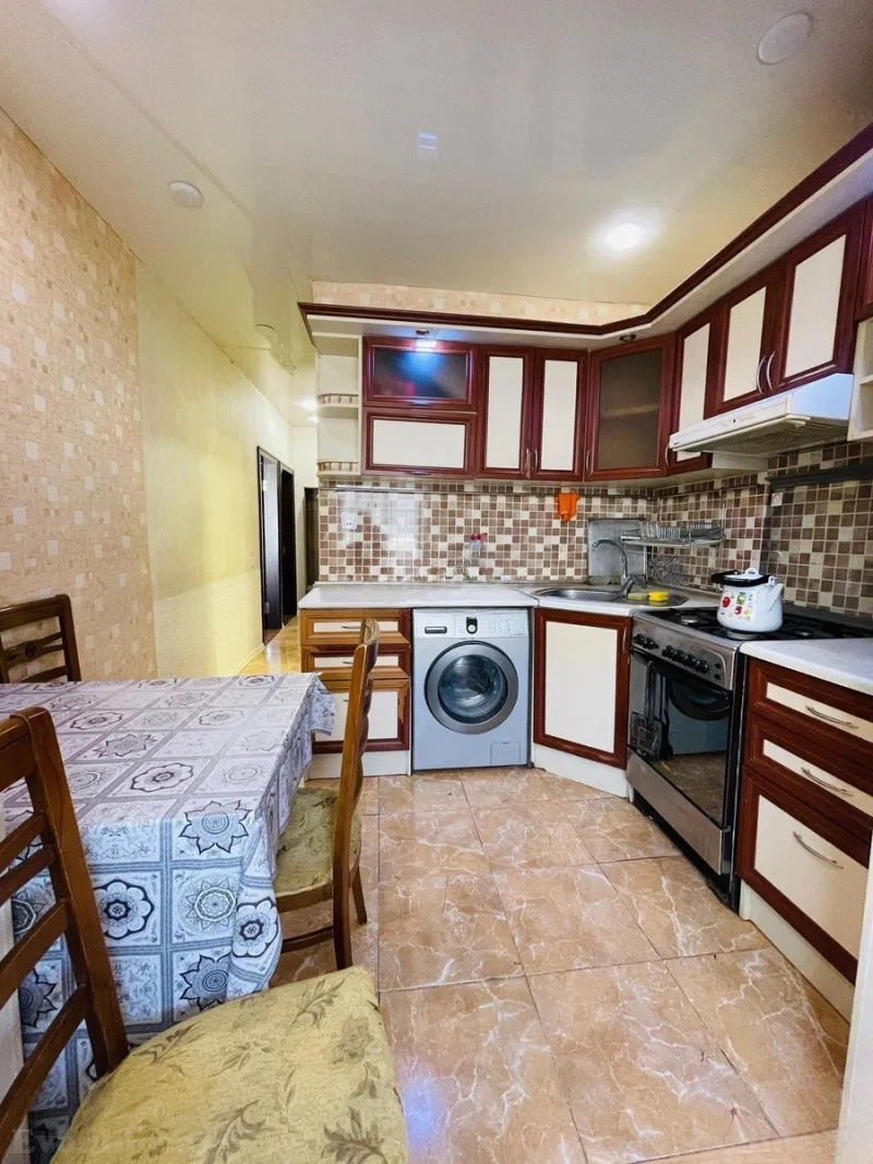 Kirayə verilir 4 otaqlı Mənzil Köhnə tikili 11 m² İnşaatçılar m. - şəkil 7