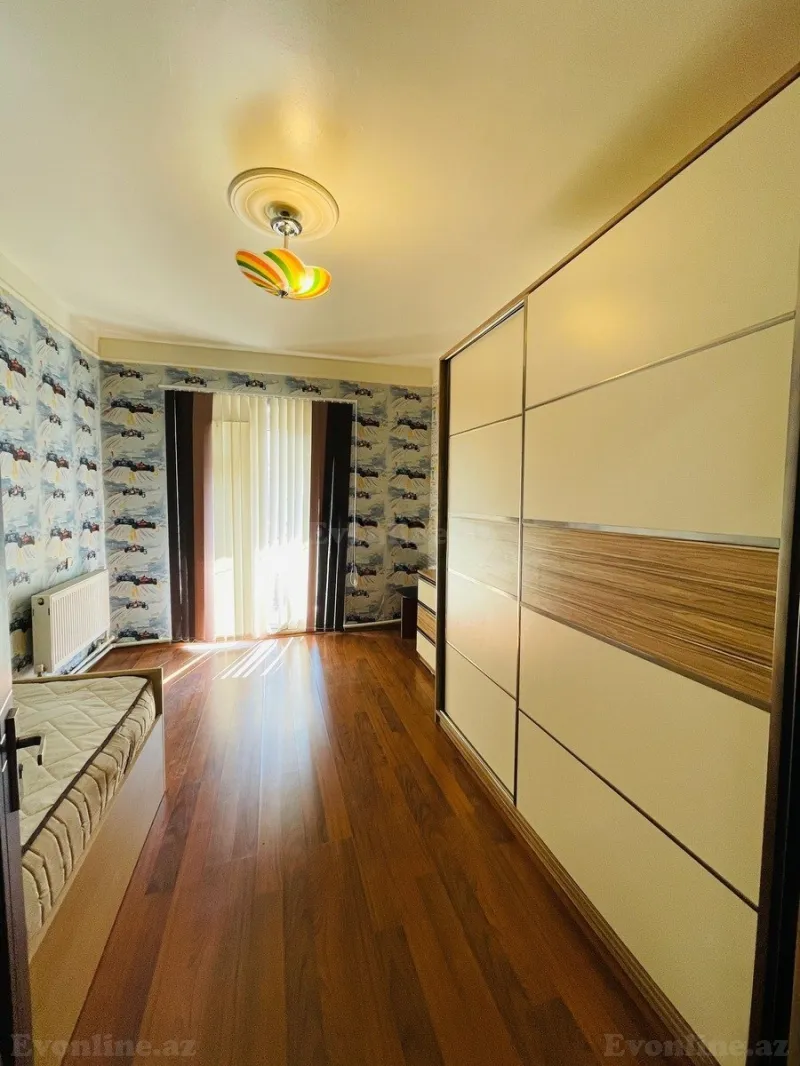 Kirayə verilir 4 otaqlı Mənzil Köhnə tikili 11 m² İnşaatçılar m. - şəkil 22