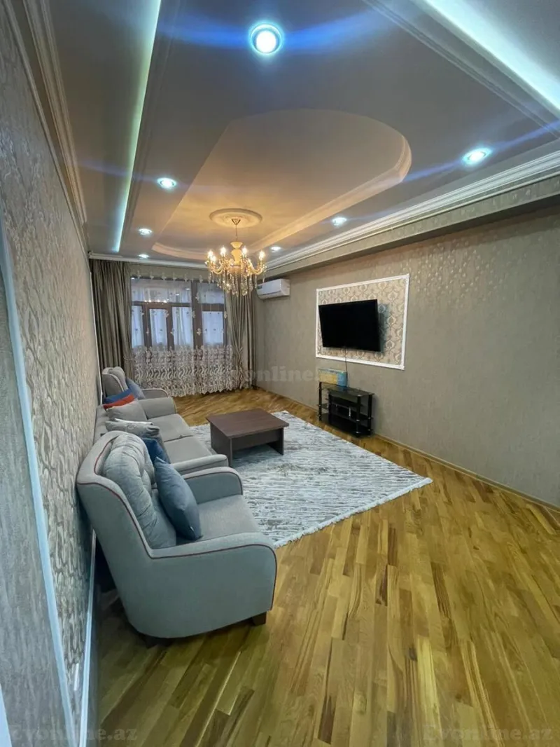 3 otaqlı Mənzil 125 m² Xətai r. Kirayə verilir