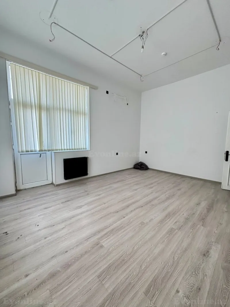3 otaqlı Ofis 165 m² 8-ci kilometr Kirayə verilir