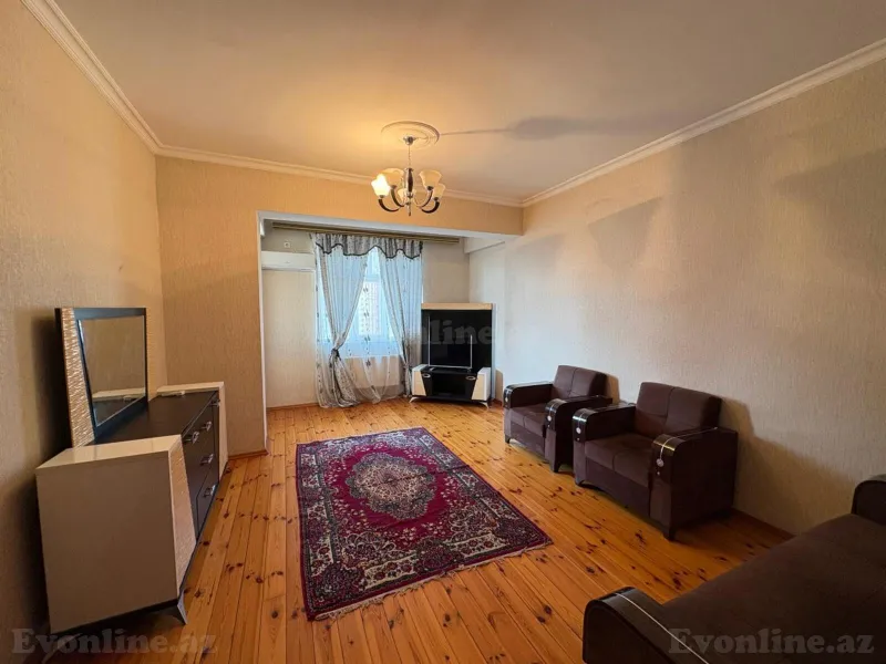 3 otaqlı Mənzil 110 m² Xətai r. Kirayə verilir