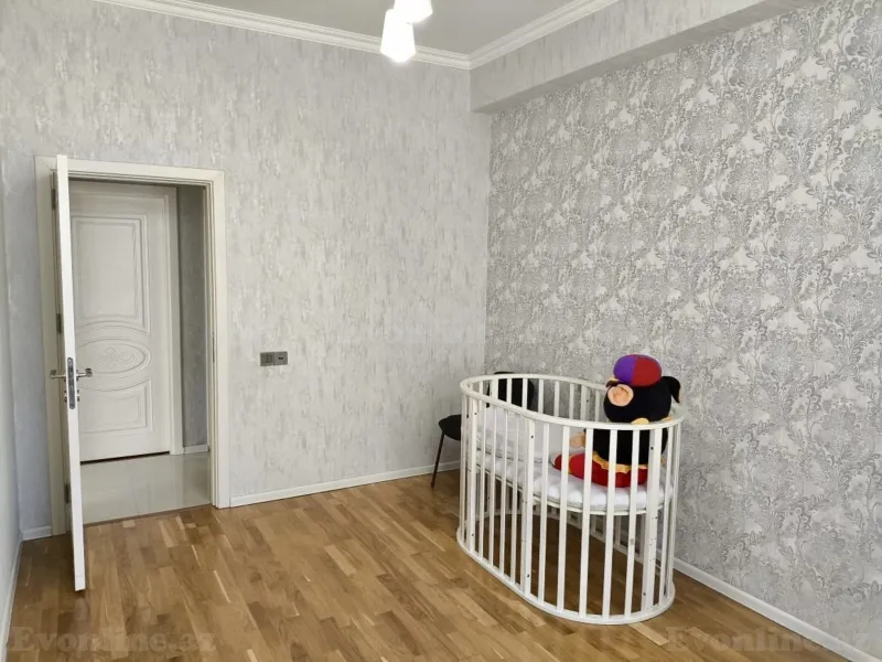 Satılır 3 otaqlı Mənzil Yeni tikili 88 m² Elmlər Akademiyası m. - şəkil 9