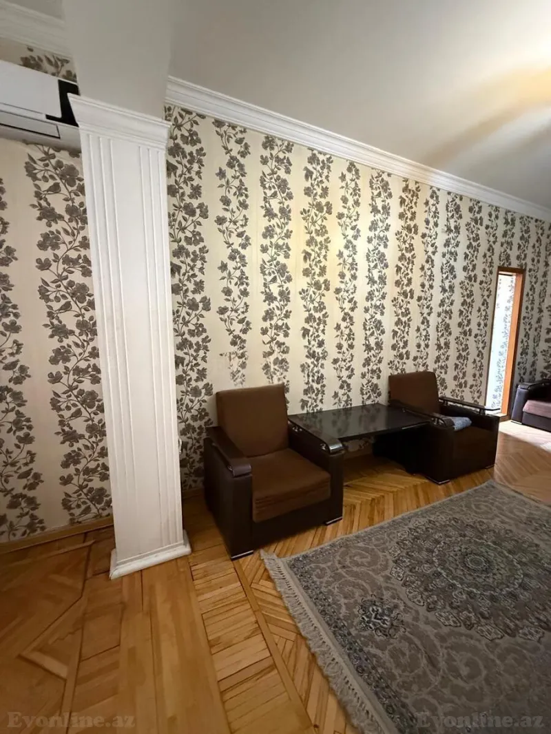 Satılır 2 otaqlı Mənzil Köhnə tikili 50 m² Gənclik m. - şəkil 3