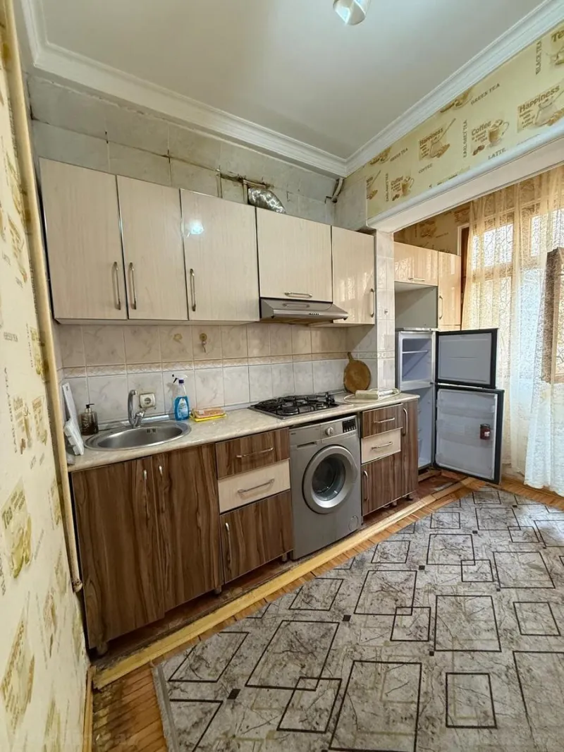 Satılır 2 otaqlı Mənzil Köhnə tikili 50 m² Gənclik m. - şəkil 9