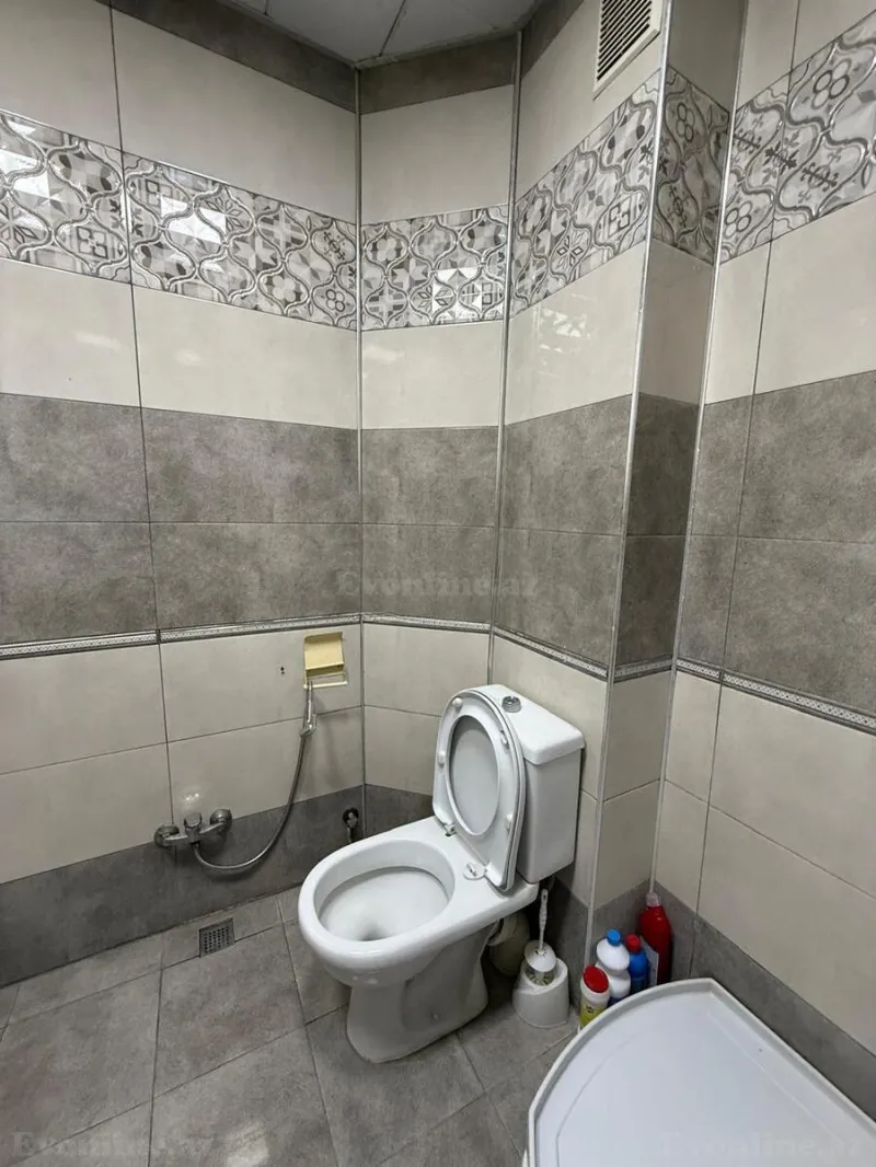 Satılır 2 otaqlı Mənzil Köhnə tikili 50 m² Gənclik m. - şəkil 14