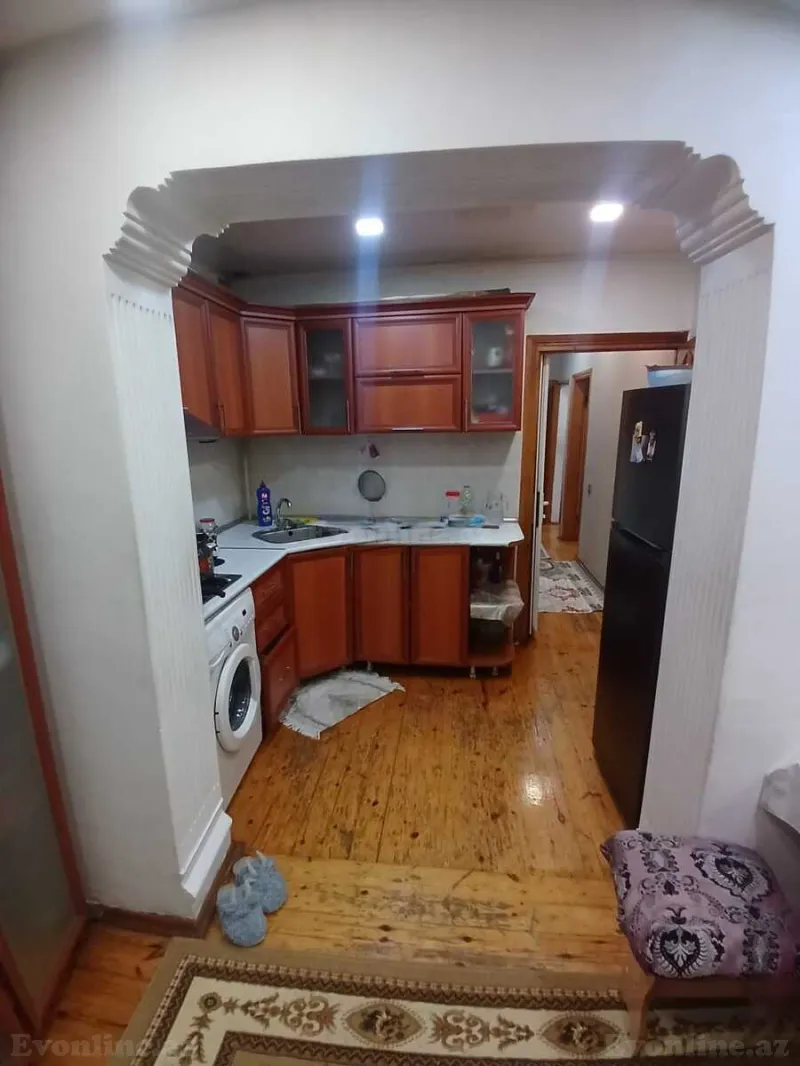 Satılır 5 otaqlı Mənzil Köhnə tikili 130 m² Elmlər Akademiyası m. - şəkil 2