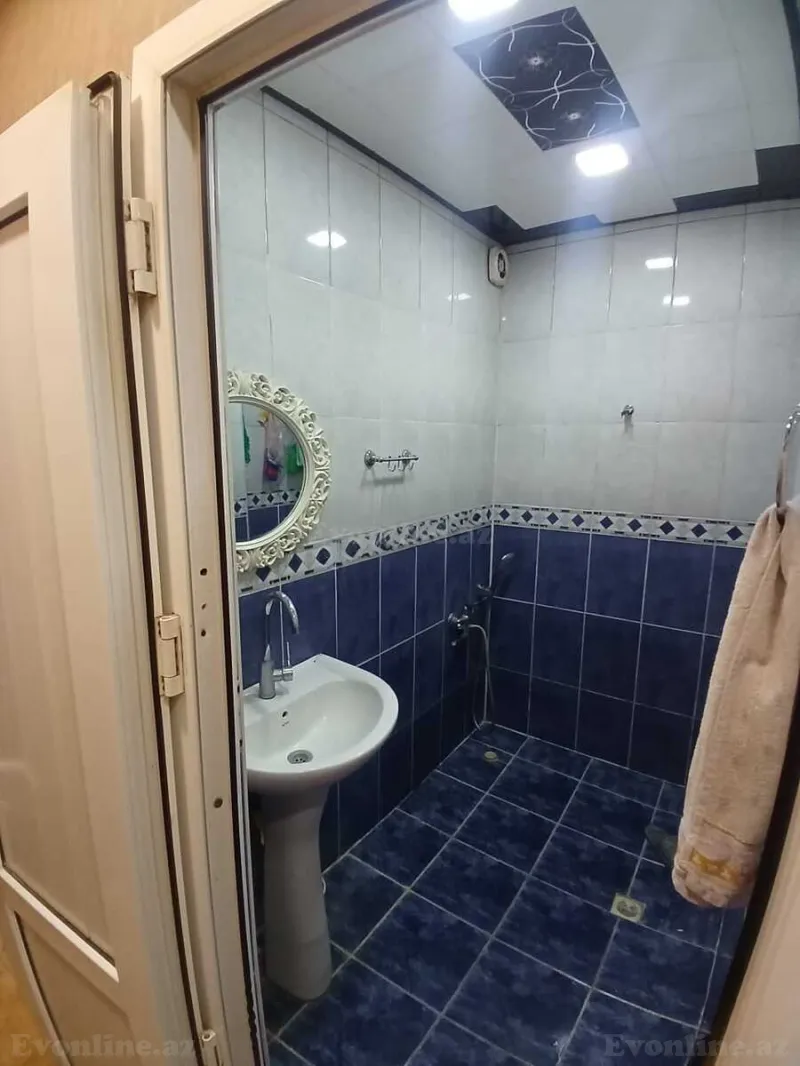 Satılır 5 otaqlı Mənzil Köhnə tikili 130 m² Elmlər Akademiyası m. - şəkil 4