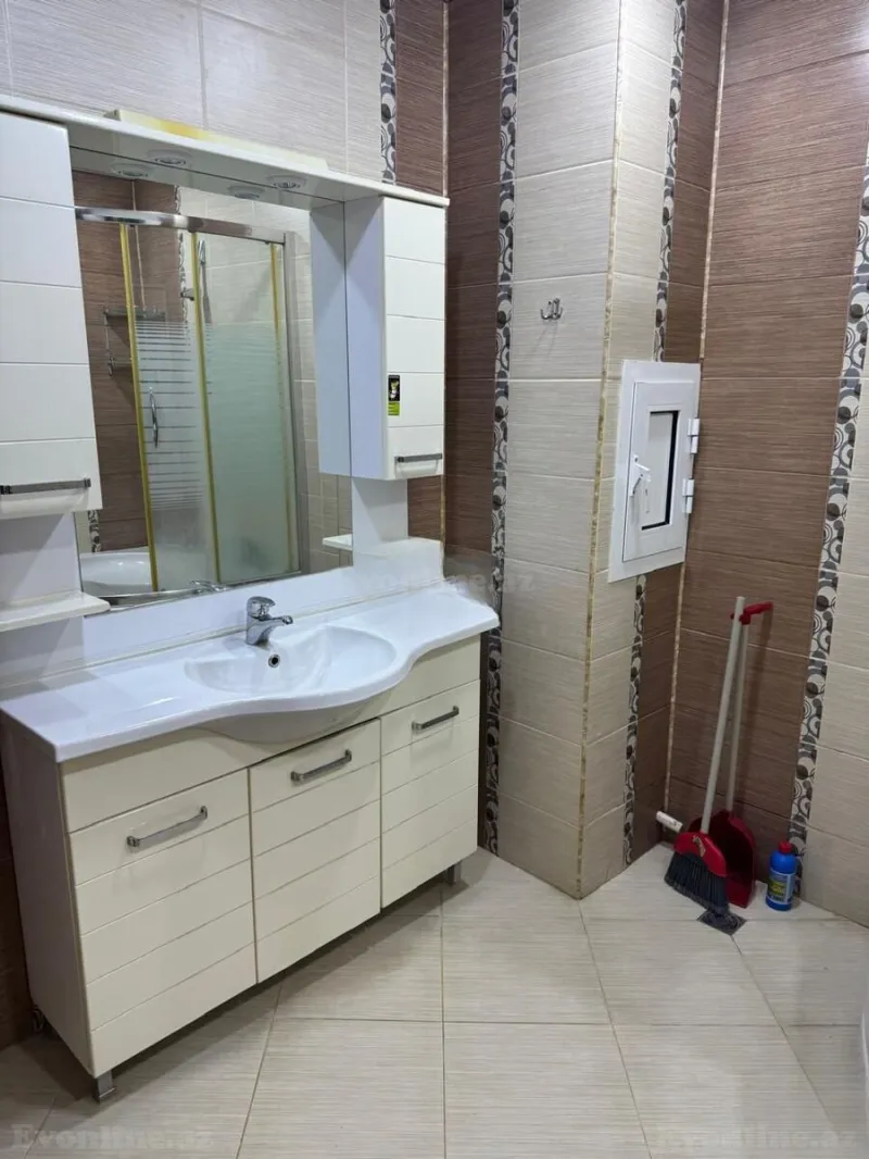 Kirayə verilir 3 otaqlı Mənzil Yeni tikili 140 m² Elmlər Akademiyası m. - şəkil 8