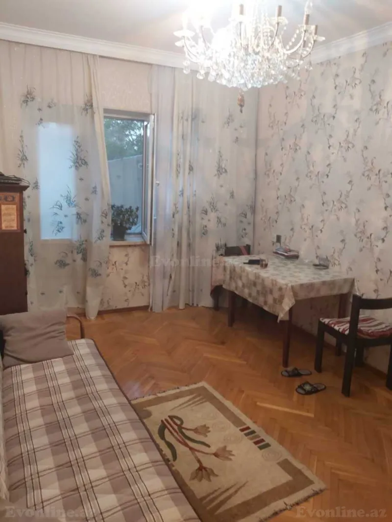Satılır 4 otaqlı Mənzil Köhnə tikili 100 m² Azadlıq prospekti m. - şəkil 2