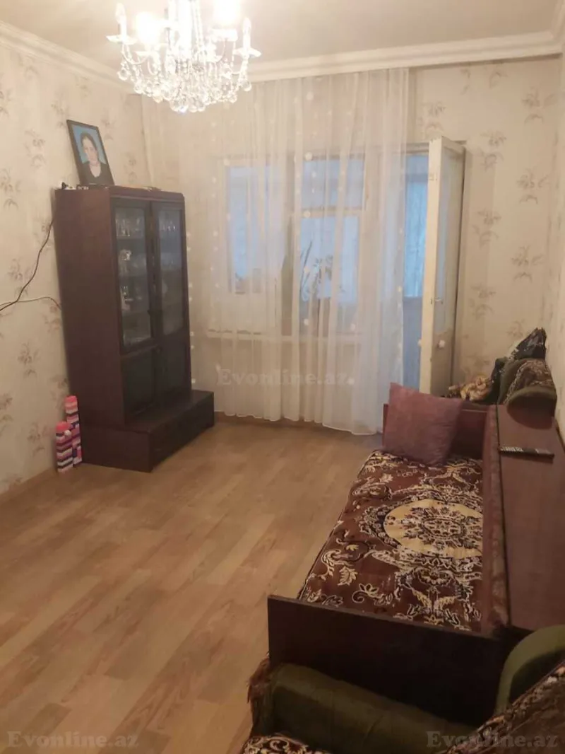 Satılır 4 otaqlı Mənzil Köhnə tikili 100 m² Azadlıq prospekti m. - şəkil 3