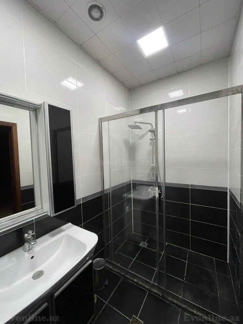 Kirayə verilir 3 otaqlı Mənzil Yeni tikili 140 m² Nərimanov r. - şəkil 14