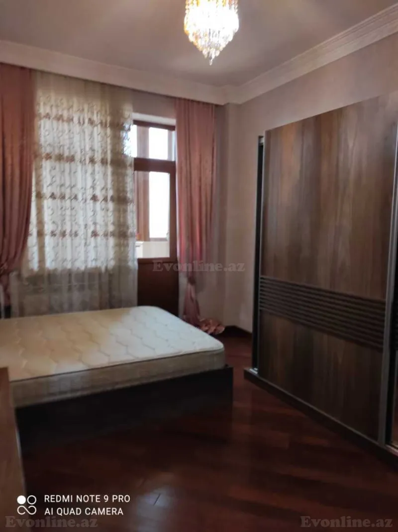 Kirayə verilir 3 otaqlı Mənzil Yeni tikili 130 m² İnşaatçılar m. - şəkil 7