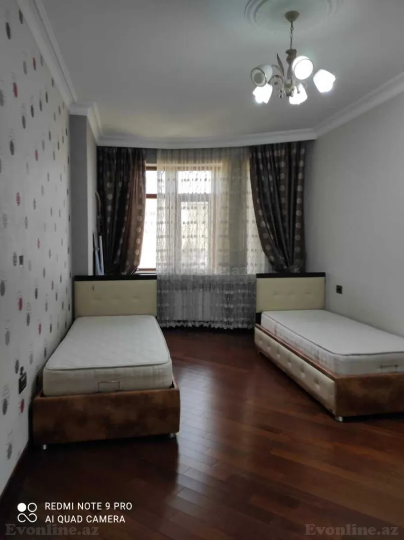 Kirayə verilir 3 otaqlı Mənzil Yeni tikili 130 m² İnşaatçılar m. - şəkil 10